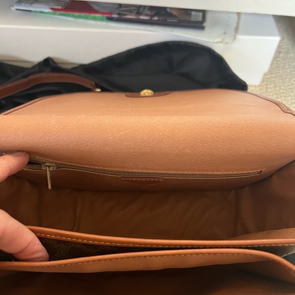 Celine VINTAGE Halfmoon Flap Crossbody - Picture 11 of 14